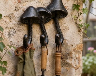 Cast Iron Mushroom Wall Hook, Cottagecore Room Decor, Rustic Key Holder for Wall, Woodland Entryway Organizer, Goblincore Garden Tool Hook