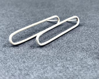 hammered OVAL hoops . long sterling silver ELLIPSE studs . floating hoop earrings