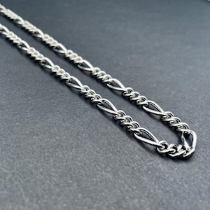 Mens Titanium Chain 22&quot; Figaro necklace . Pure Titanium hypoallergenic for sensitive skin .  Bold 5.8 mm chain for Him . Gift for Boyfriend