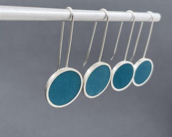 CLASSIC PEACOCK blue circle earrings: colorful modern sterling silver and glass jewelry