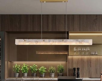 質感のあるアラバスター大理石調LEDペンダントライト、キッチンアイランドやダイニングに最適なモダンな直線型吊り下げランプ（調光機能付き）
