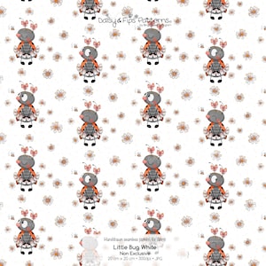Könnte beinhalten: Nahtloses Muster mit Cartoon-Marienkäfern mit orangefarbenen und schwarzen Flügeln, grauen Körpern und rosa Schleifen, durchsetzt mit kleinen weißen und orangefarbenen Blumen auf weißem Hintergrund. Der Text "Little Bug White" ist unten zu sehen.
