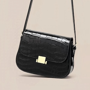 Genuine Cowhide Leather Crossbody Bag | Chic Minimalist Shoulder Purse (21*15*6.5 cm)