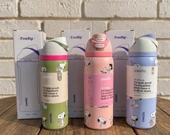 Snoopy Peanuts Owala FreeSip Water Bottle Blue Green Pink Insulated Straw Lid Leak Proof Tumbler Gift for Her 24oz 32oz