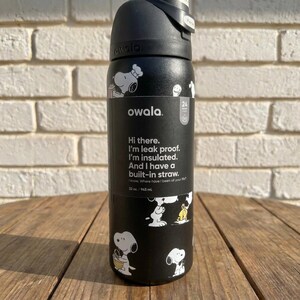 Snoopy Peanuts Owala FreeSip 32oz Water Bottle Black White Tan Insulated Straw Lid Leak Proof Tumbler Gift for Her image 4