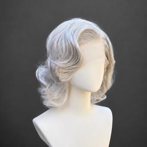 Monroe-Inspired Silver Lace Front Wig | Vintage Wave Hair for Burlesque, Drag, Theater & Cosplay