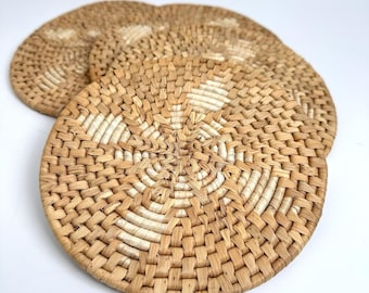 Vtg Rattan Trivets Set of 4 Natural Woven Wicker Round Hot Pads Boho Coastal 7"