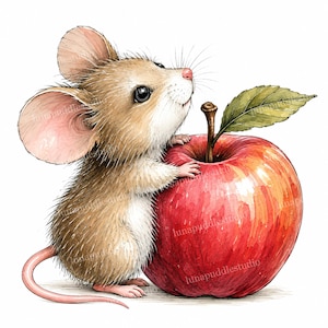 Op de afbeelding: Een aquarelillustratie van een kleine bruine muis met grote roze oren en een witte buik die naast een felrode appel staat. De appel heeft een bruine steel en een enkel groen blaadje aan de bovenkant, weergegeven in een gedetailleerde stijl.