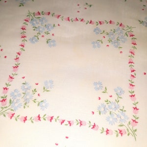 Vintage scalloped handkerchief-red and blue roses