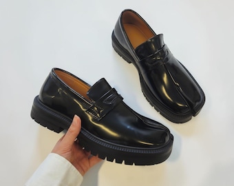 Handmade Leather Tabi Shoes Split Toe Loafers Japanese Style Mary Janes Retro Flats Moccasins Oxford Shoes Unisex