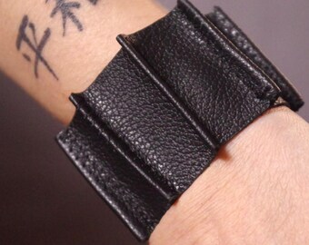 Twisted Black Leather Bracelet: Unisex Cuff