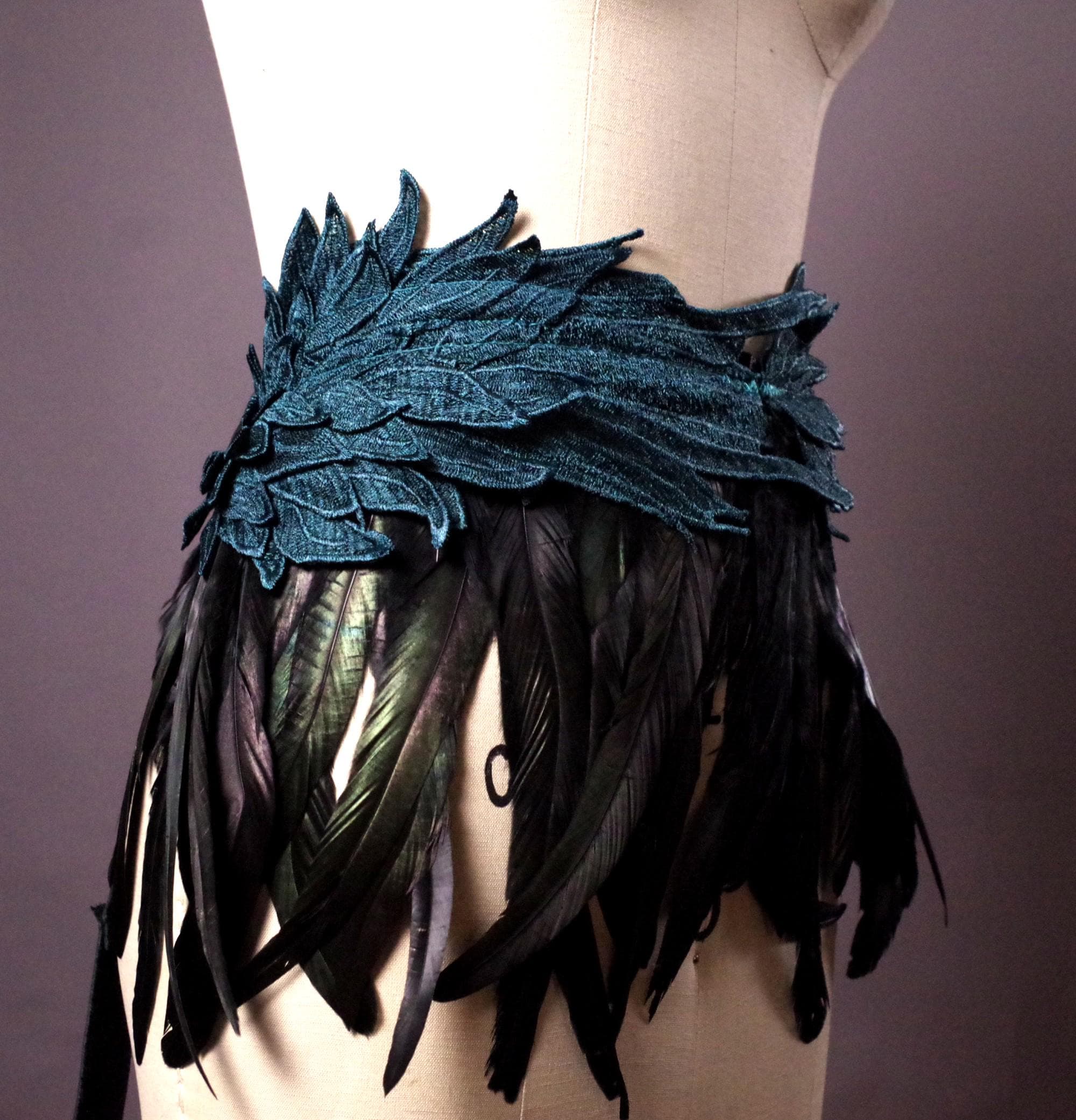 Black Feather Wings Belt: Goth Festival Leather Waist Belt  display picture 3