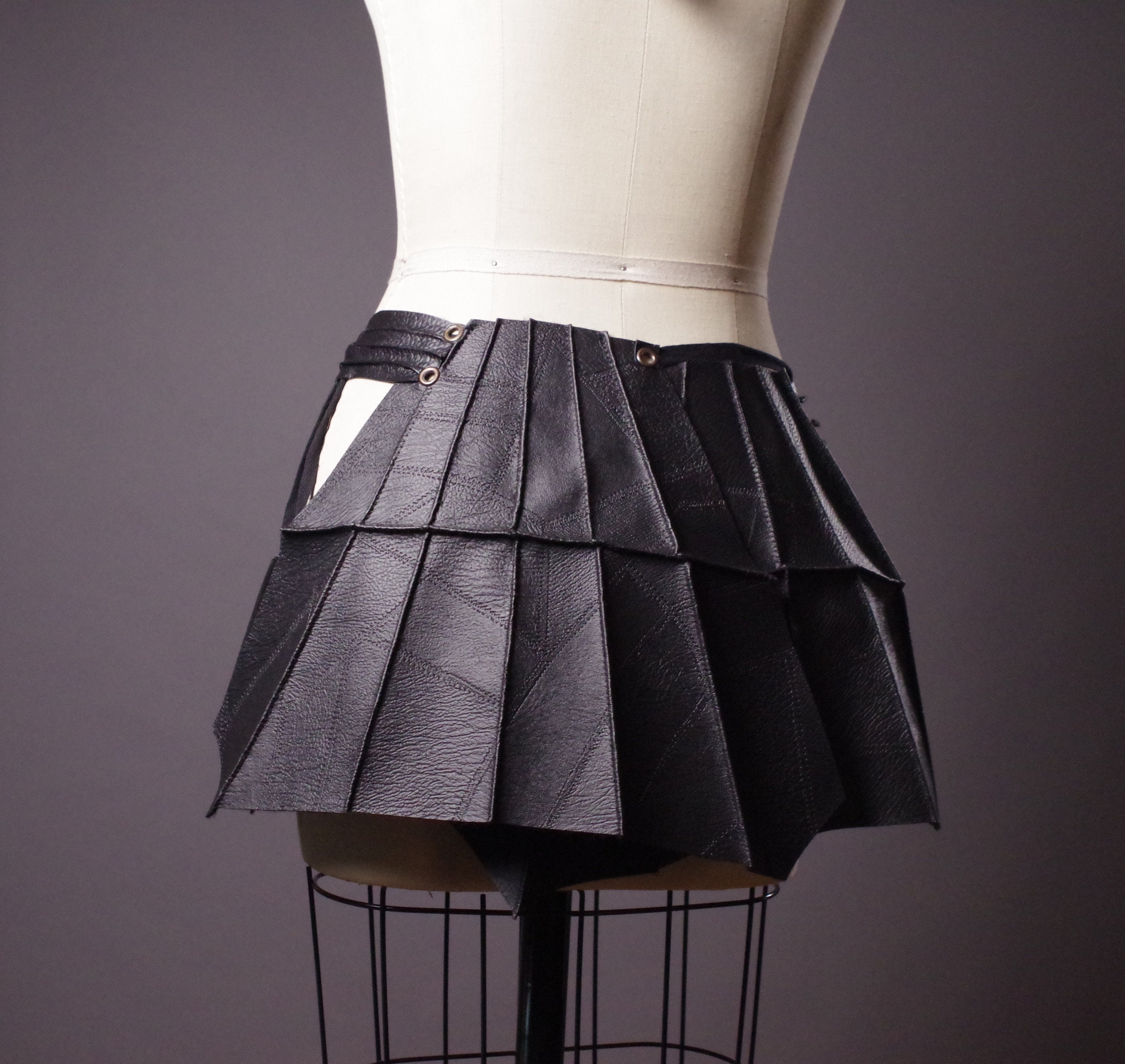 Best Of white and black skirt belt Skirts trendy stylish