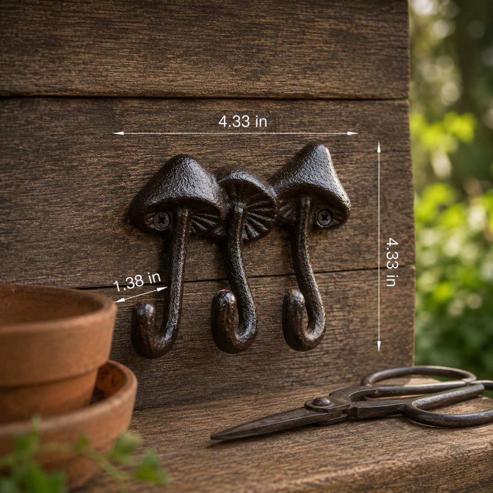 Rustic Mushroom Hook Rack, Farmhouse Garden Wall Hooks, Cottagecore Iron Decor - Three Mushrooms