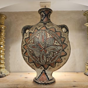 Antique Moroccan Ancient Berber pottery - Antique pottery with colorful patterns - Unique piece - Collector's item