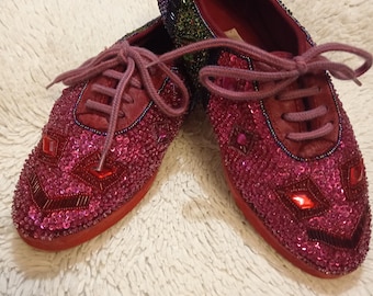 Sapatos Caparros vintage exclusivos feitos à mão com lantejoulas, tamanho 40. Sapatos únicos/marcantes.