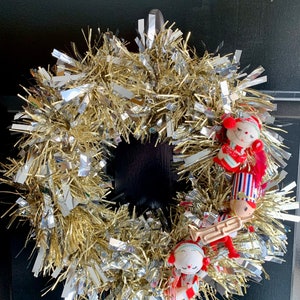 Handmade Silver & Gold Tinsel Garland Christmas Holiday Wreath Retro Vintage Ornament Drummer Boy Snowman 14 Inch