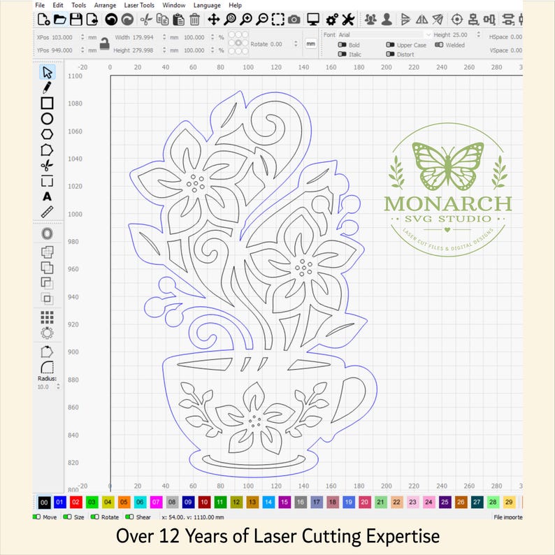 Op de afbeelding: Een digitaal vectorontwerpbestand in software, met een lijntekening van een theekopje gevuld met gestileerde bloemen en bladeren. Het logo van Monarch SVG Studio is rechts zichtbaar en de tekst luidt Over 12 Years of Laser Cutting Expertise.