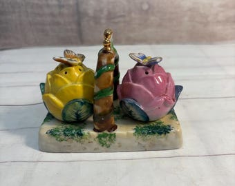 1950s Vintage Occupied Japan Ceramic Rosebud and Butterfly Salt and Pepper Shakers