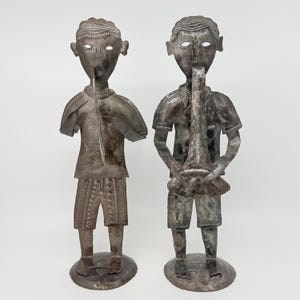 Músicos de jazz haitianos en arte metálico / Par de esculturas de acero reciclado de estilo brutalista vintage