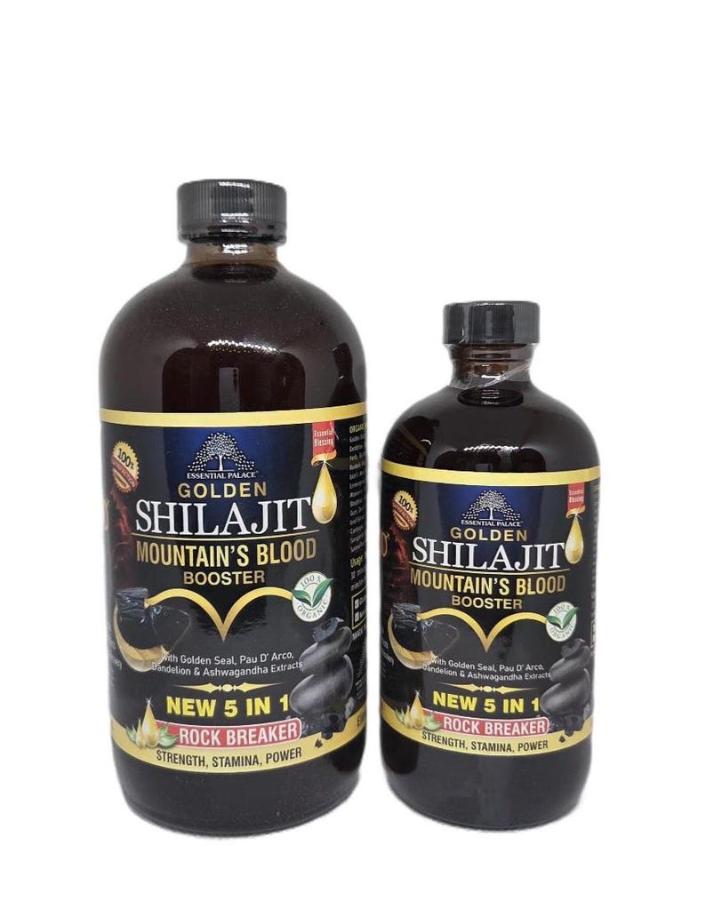 Puede incluir: Dos botellas de vidrio oscuro de Golden Shilajit Mountain's Blood Booster. Las etiquetas presentan texto dorado y negro con las palabras "Essential Palace" y "New 5 in 1 Rock Breaker". Las botellas est&aacute;n llenas de un l&iacute;quido oscuro.