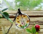 pressed flower frame, mothers day gift, Lily of the Valley flowers, gift for her, Heather Terrarium Jewelry, flower necklace, BUSTANI