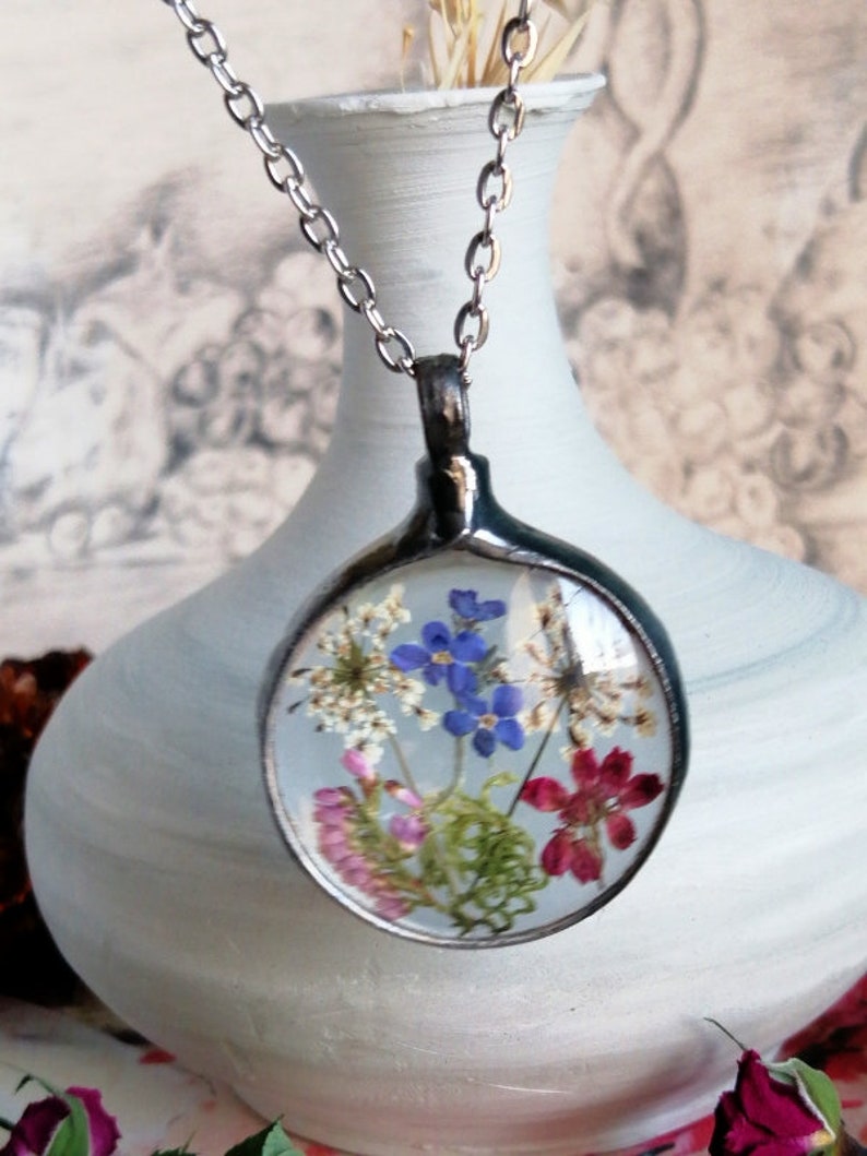 Pressed Flower jewelry, Forget me not Flower Heather Neclace, Terrarium Necklace, gift for women, Boho Jewelry image 5