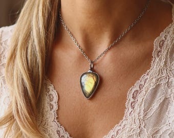 Eye Labradorite Pendant, Necklace Boho Gift for friend Handmade Jewlery