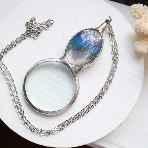 Pendant Full Metal Pendant Chain Enlarged Mirror Glass Lens Exquisite Necklace  Magnifying Glass as Small Gifts - China Folding Magnifying Glasses, Loupe |  Made-in-China.com