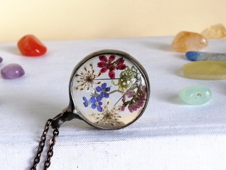 Pressed Flower jewelry, Forget me not Flower Heather Neclace, Terrarium Necklace, gift for women, Boho Jewelry image 2