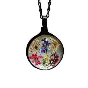 Pressed Flower jewelry, Forget me not Flower Heather Neclace, Terrarium Necklace, gift for women, Boho Jewelry image 7