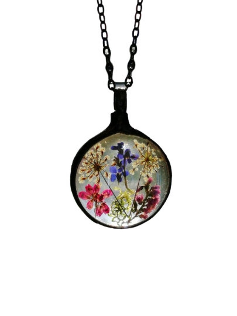 Pressed Flower jewelry, Forget me not Flower Heather Neclace, Terrarium Necklace, gift for women, Boho Jewelry image 7