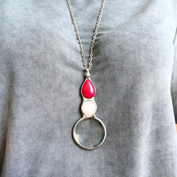 Red agate MAGNIFYING glass necklace, magnifying glass Loupe pendant, Lgbt Vintage necklace, sister gift, mother gift , Father’s Day Gift
