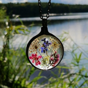 Pressed Flower jewelry, Forget me not Flower Heather Neclace, Terrarium Necklace, gift for women, Boho Jewelry image 1