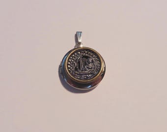 Seglande Cupid | Antik knapp från 1800-talet tillverkad i medaljong