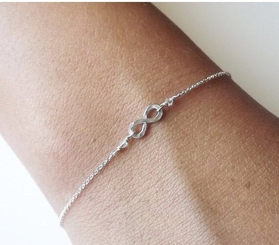 Silver Infinity Bracelet Bracelet With 2 Pearls Birthday Present for Mom  Mother's Bracelet Bridesmaids Bracelet Dainty Bracelet - Etsy