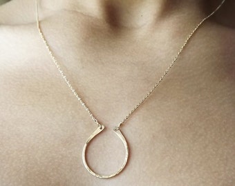 Gold Horseshoe Shape Necklace - Lucky Necklace - Bridesmaid Necklace - Horseshoe Necklace