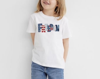 T-shirt Freedom | Freedom-ontwerp voor jongeren | Mockup voor grafische vrijheid voor kinderen