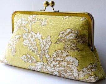 Green Botanical Print Clutch:  Kisslock Frame Purse, Party Purse