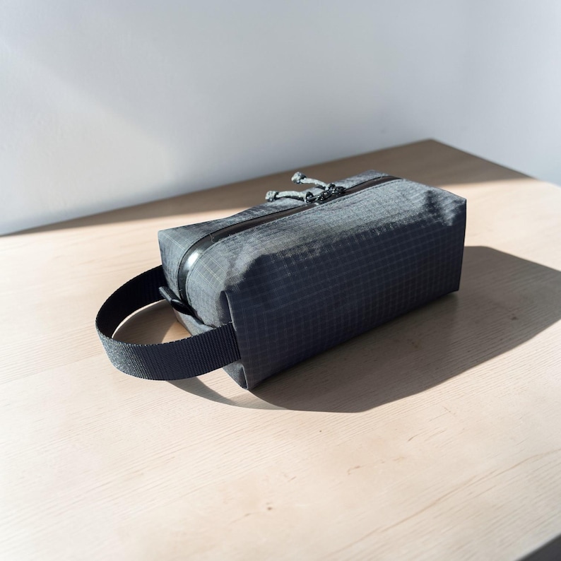 Ultralight Summit Series Zip Pouch | UltraGrid, Ultra TX95, Venom Eco Organizer image 6