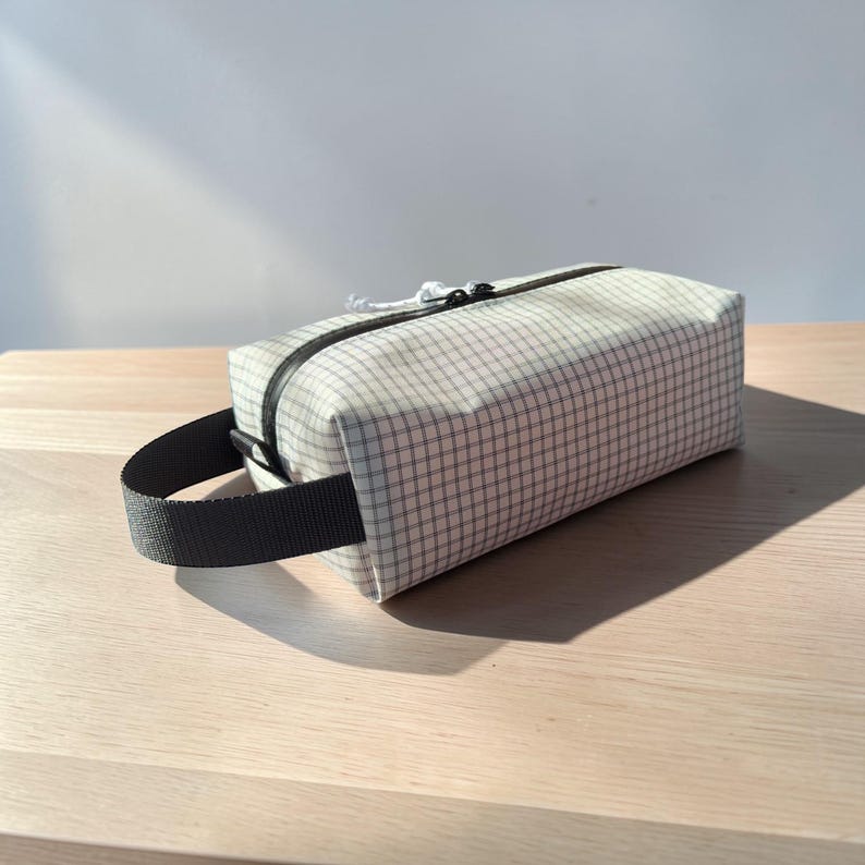 Ultralight Summit Series Zip Pouch | UltraGrid, Ultra TX95, Venom Eco Organizer image 3