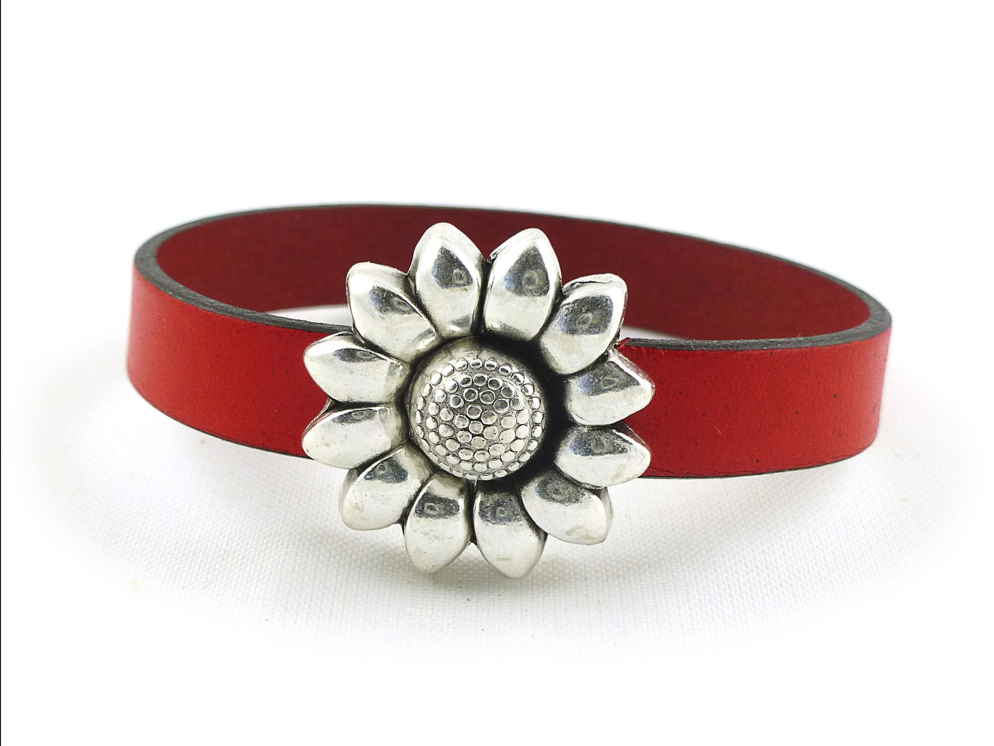 Red Leather Bracelet With Flower Shaped Magnetic Clasp, Fun  display picture 3