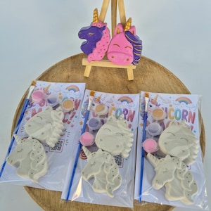 Kit per dipingere unicorni in gesso fai da te / Attività artistica per bambini / Kit per dipingere in gesso / Divertimento creativo per le vacanze scolastiche e la primavera / Festa artistica fai da te