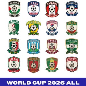 Può includere: Una collezione di sedici emblemi a forma di scudo che rappresentano varie squadre nazionali di calcio per la Coppa del Mondo 2026. Ogni stemma presenta una grafica centrale con un pallone da calcio, nomi di paesi e colori nazionali specifici.
