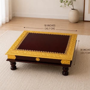 Lage boho-tafel, vierkant 45 x 45 cm, gemaakt van mangohout met messing inlegwerk.