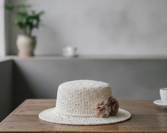 Elegant White Floral Flat Top Crochet Hat Women Summer Breathable Sun Hat Beach Vacation Valentines Day Gift for Mom Girlfriend Wife
