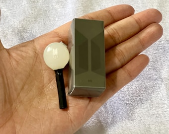 Llavero magnético miniatura Army Bomb de BTS, merchandising de lightsticks de K-pop (escala 1:12)