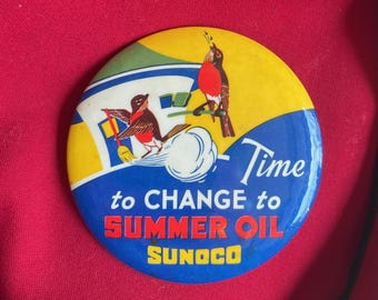 1940s Sunoco Motor Oil Celluloid Advertising Pin "Time To Change To Summer Oil" Service Station Attendant Uniform Jacket Advertising Pin