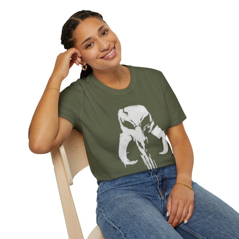 Punisher Mythic Skull Mandalorian Mythosaur T-Shirt | Star Wars Inspired Icon image 8
