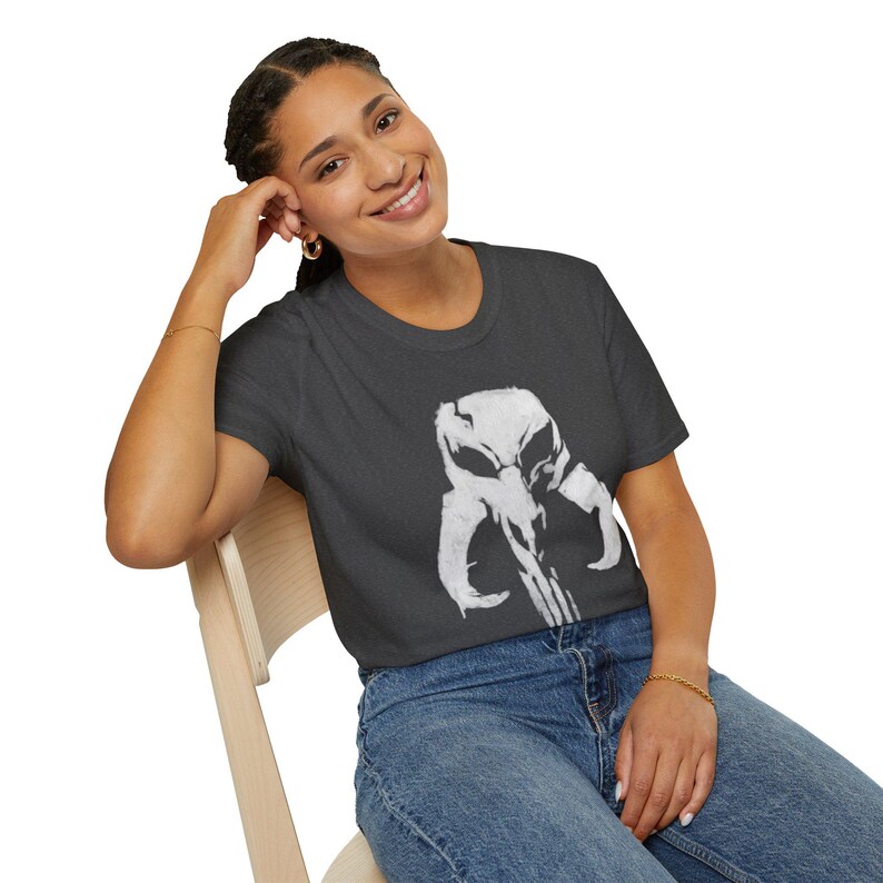 Punisher Mythic Skull Mandalorian Mythosaur T-Shirt | Star Wars Inspired Icon image 9